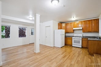 Building Photo - 647 Minna St