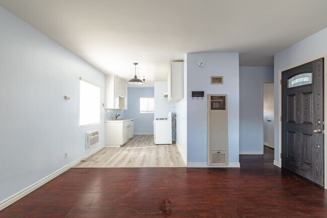 Foto del edificio - 121 N Spruce St. Montebello CA 90640