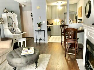 Building Photo - 6C Pineview Dr