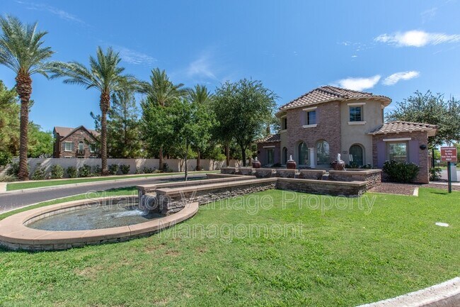 Building Photo - 2724 S Voyager Dr