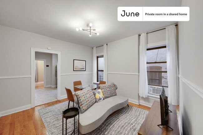 Foto del edificio - Room in Shared 4 bed/1 bath home
