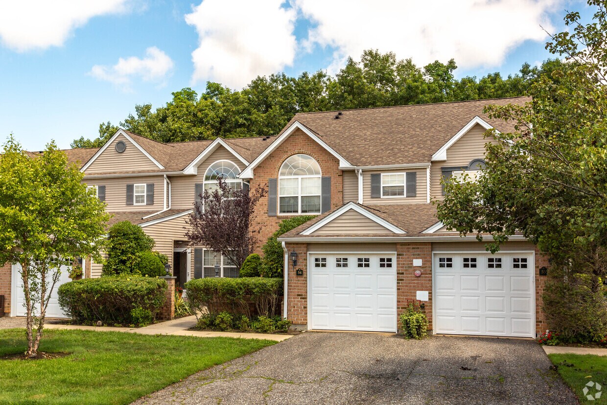 Fairfield Knolls North At Port Jefferson Apartments Port Jefferson Station, NY