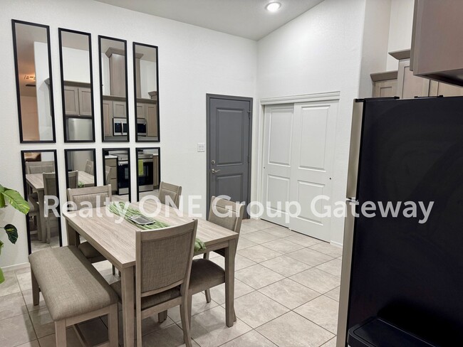 Foto del edificio - Los Mesquites Three Bed, Two Bath home wit...