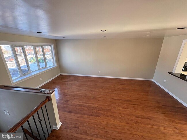 Foto del edificio - 3251 Morning Glory Rd