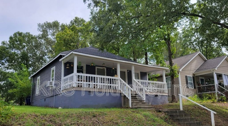Foto principal - 1020 Lancaster St
