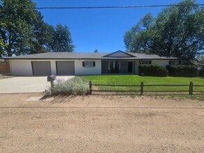 Building Photo - 3520 Kenyon Dr