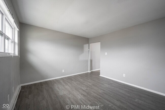 Foto del edificio - 821 Iowa St