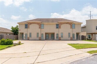 Building Photo - 16 Taxco Ct