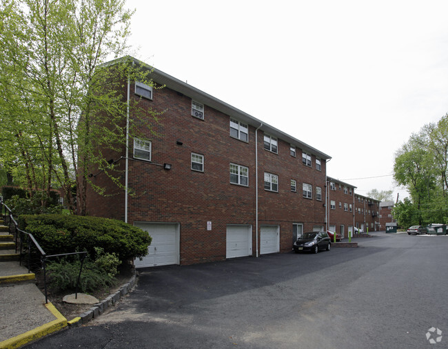 Building Photo - Atrium Apartments