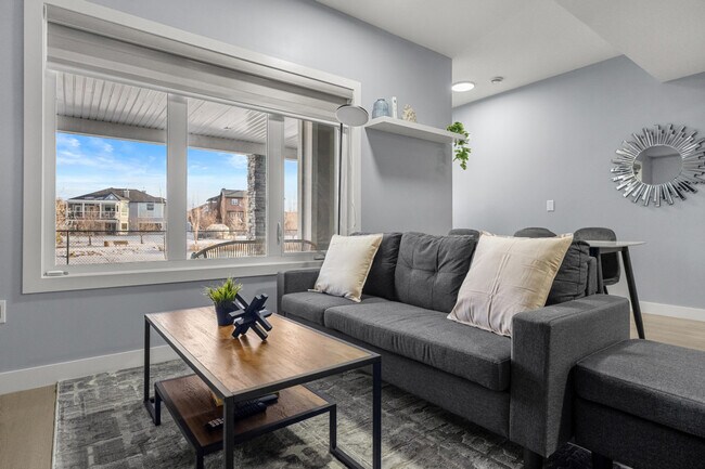 Photo du bâtiment - 142 Canoe Crescent SW