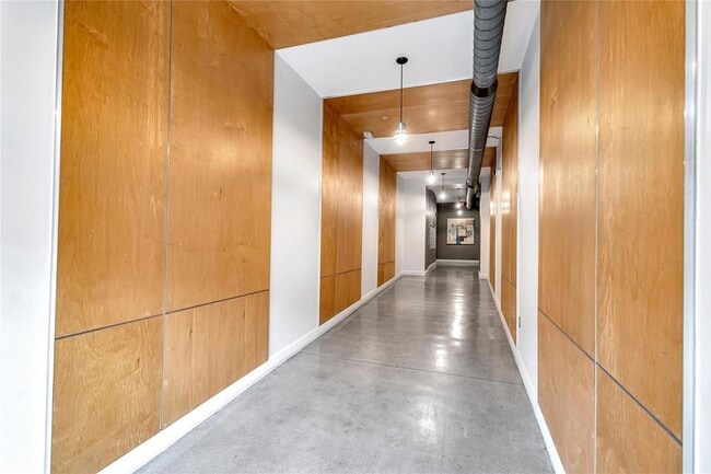 Foto del edificio - 2124 E 6th St