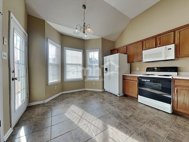 Foto del edificio - 10157 Breezy Ridge Cove