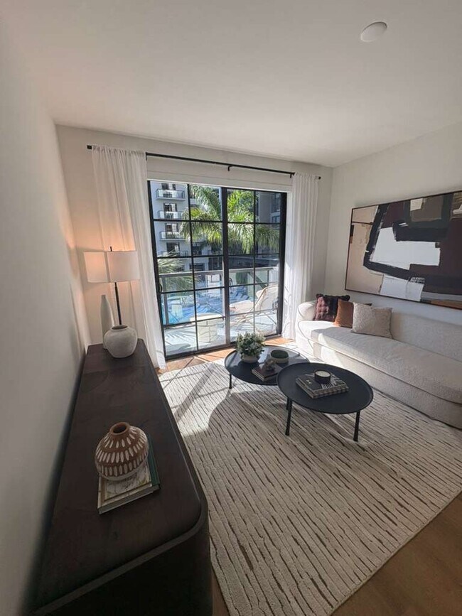 Foto del edificio - 1642 NE 124th Ln