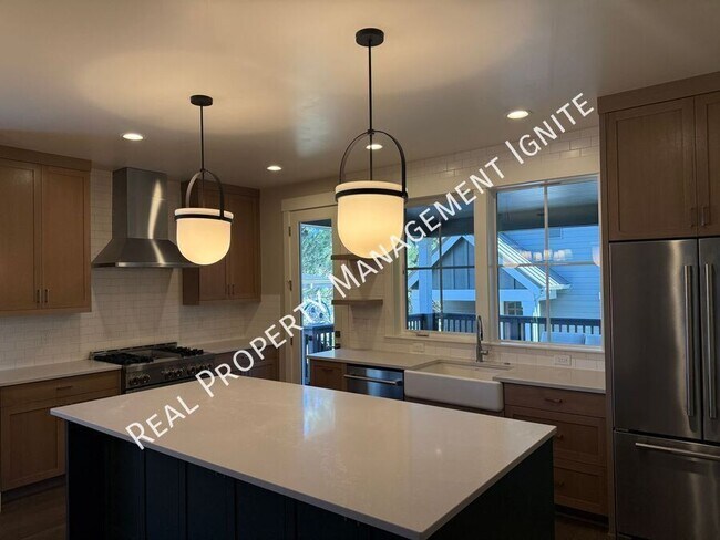 Foto del edificio - 2242 NW Reserve Camp Ct