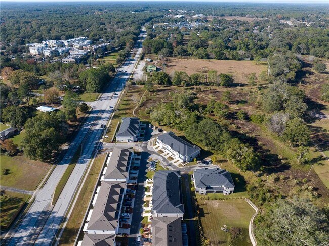 Foto del edificio - 704 NW 126th Terrace