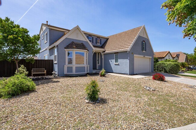 Foto del edificio - Gorgeous 4 Bedroom with SOLAR in Shadow Lakes!