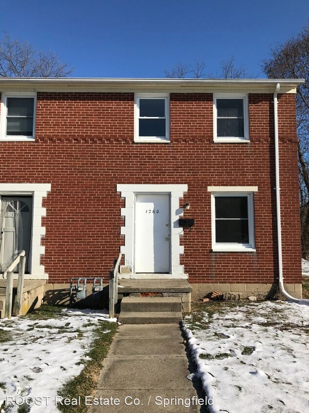 Primary Photo - 2 br, 1 bath House - 1260 Cedarview Drive E
