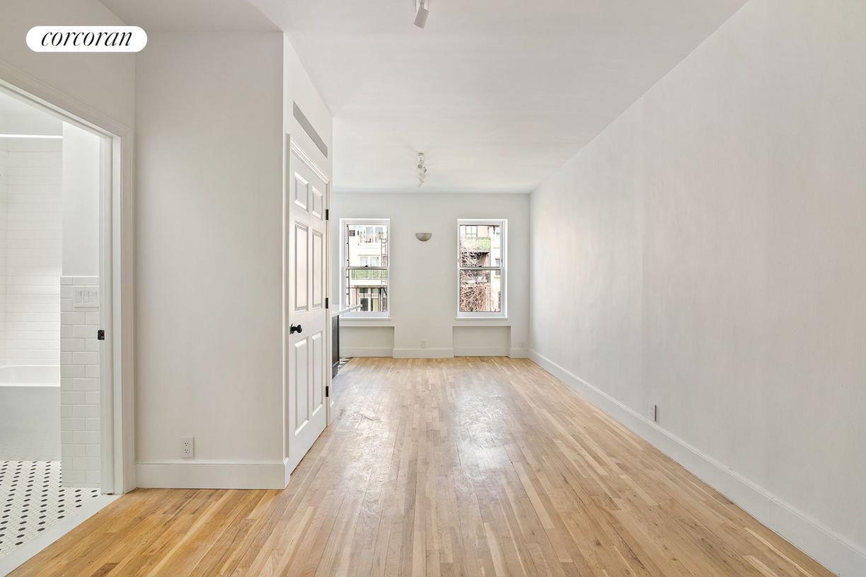 Building Photo - 91 2nd Pl