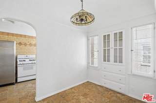 Foto del edificio - 9221 Alcott St