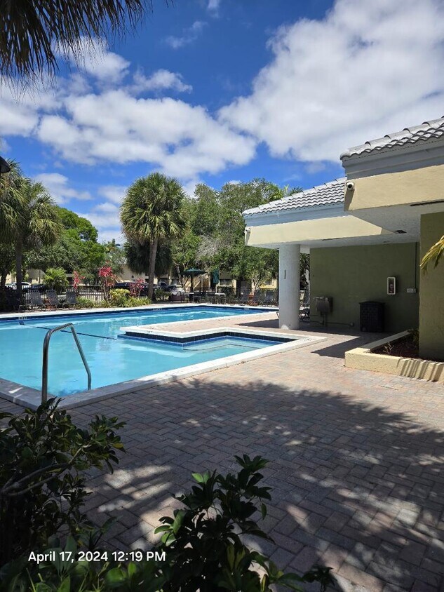Photo - 2445 SW 18th Terrace # 409 - MO 409