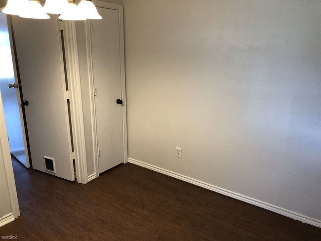 Foto del edificio - 3 br, 2 bath House - 3129 N Bell Ave