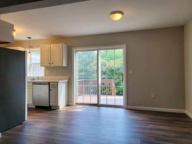 Building Photo - 41 Stauffer Ct