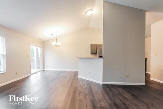 Building Photo - 23 Pin Oak Ct