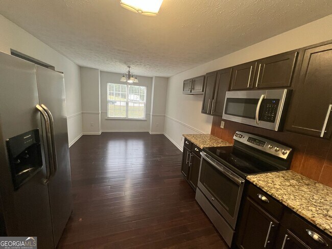 Foto del edificio - 4384 Lockness Ln