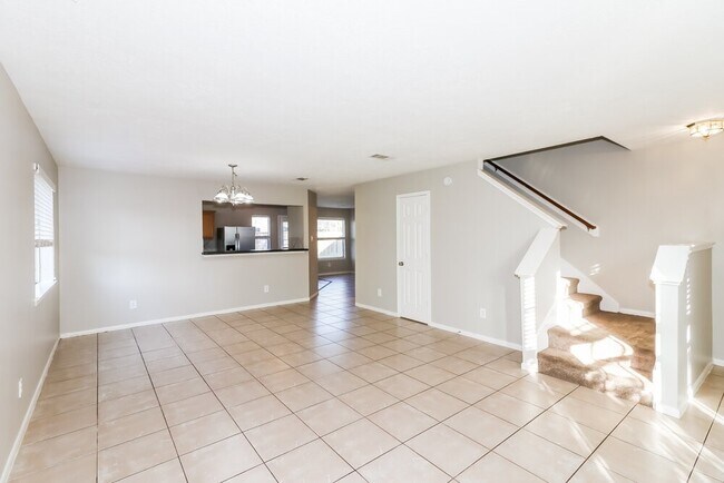 Foto del edificio - 5618 Imperial Grove Dr