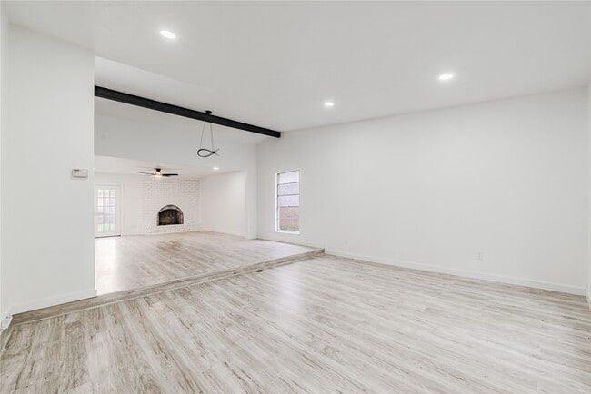 Foto del edificio - 2210 Stillmeadow Dr