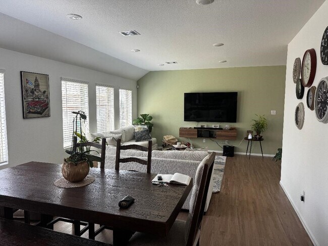 Foto del edificio - 19406 Rosali Meadow Dr