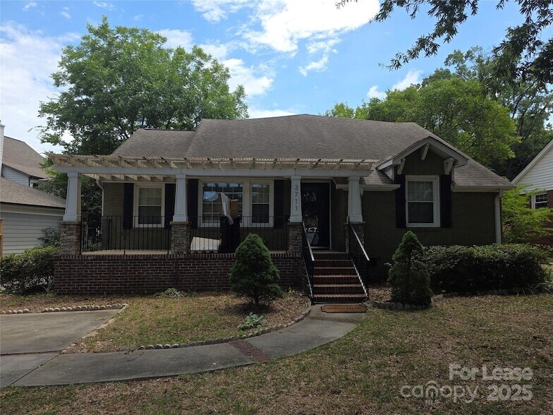 Foto principal - 3711 Park Rd
