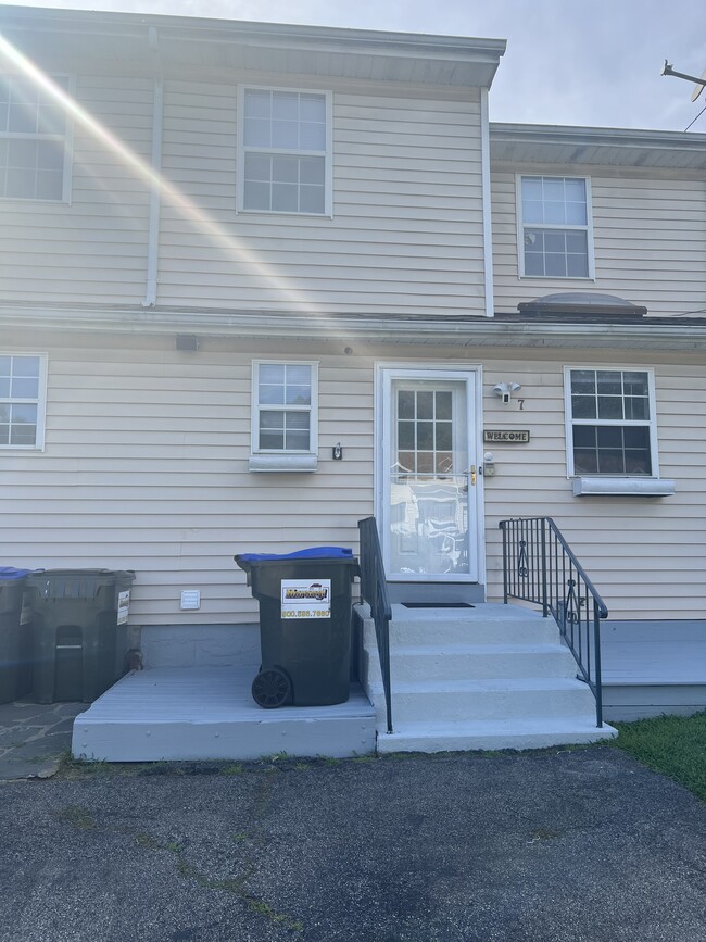 7 Franklin Pl