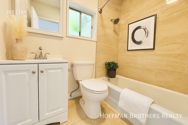 Building Photo - 5419 Harold Way