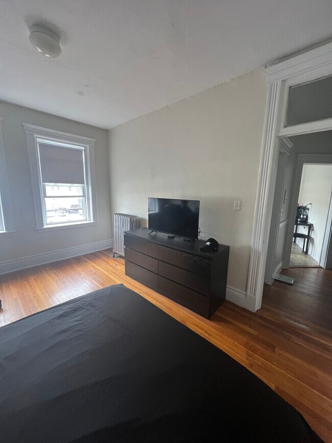 Building Photo - 5 Walbridge St