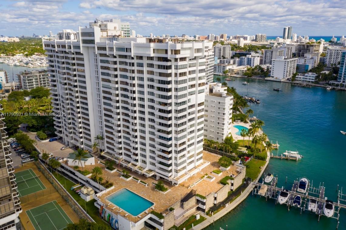 Foto principal - 11 Island Ave
