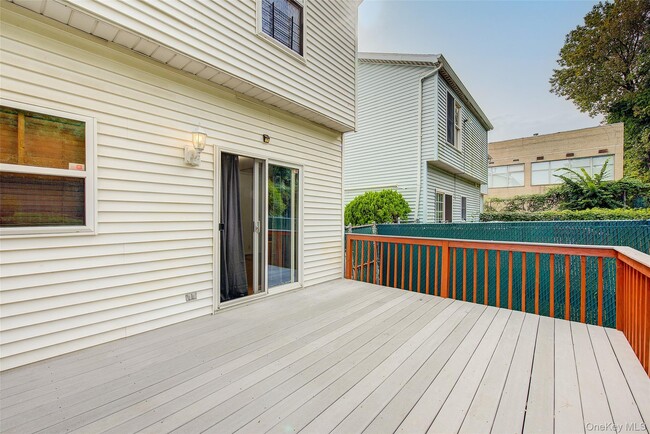 Foto del edificio - 41 Beechwood Ave