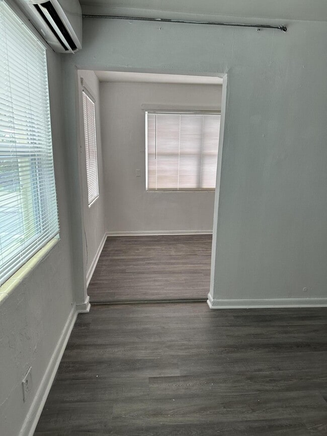 Foto del edificio - 815 4th St