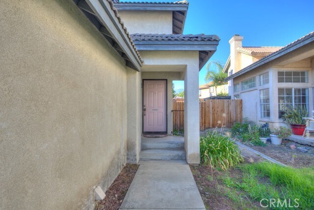 Foto del edificio - 14282 Tuolumne Ct