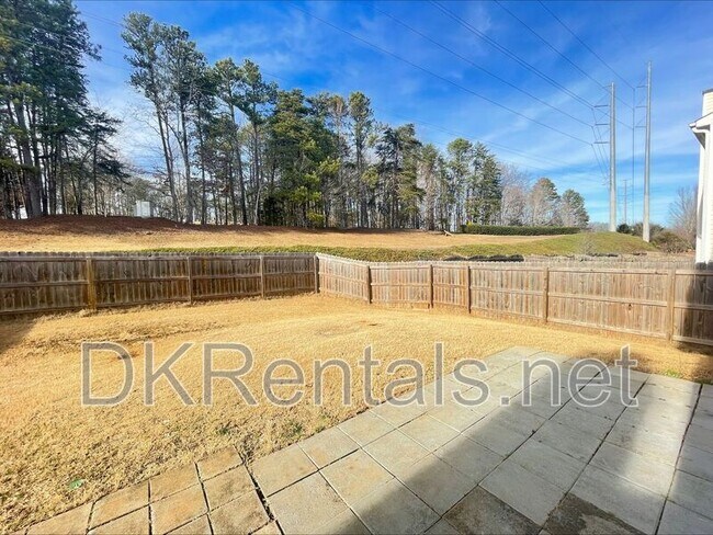 Photo - 2355 Mayfair Dr House