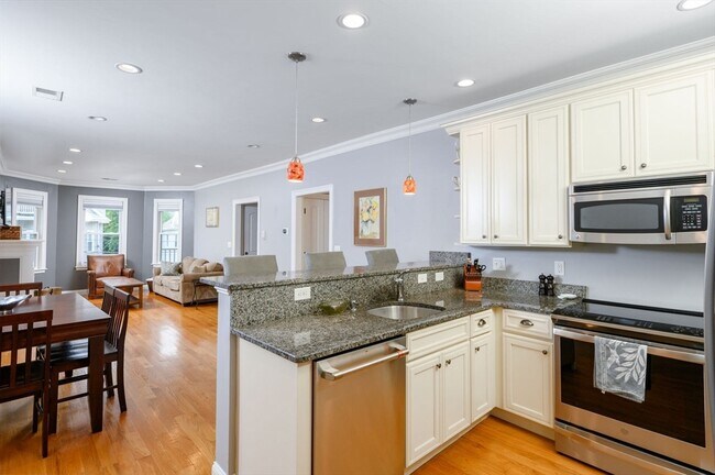 Foto del edificio - 17 Fairbanks St