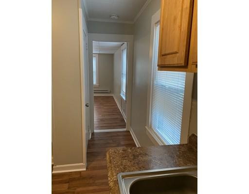 Foto del edificio - 21 Goddard Rd