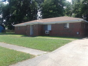 Building Photo - 2503 Wyoming Ave
