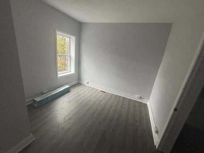 Foto del edificio - Knoxville 37914 - 3 bedroom 1 bath - call Howard Grower 865-705-0969