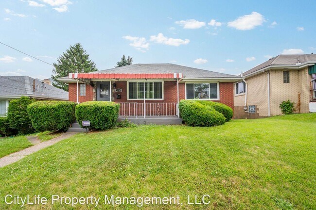 Building Photo - 3 br, 1 bath House - 2727 Versailles Avenue
