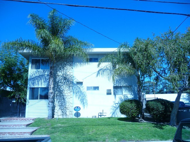 Foto del edificio - 17713 Kingsbury St