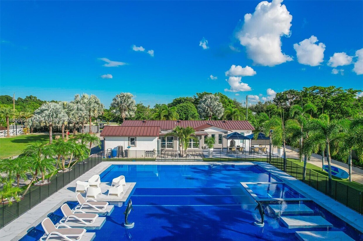 Foto principal - 19250 SW 190th St