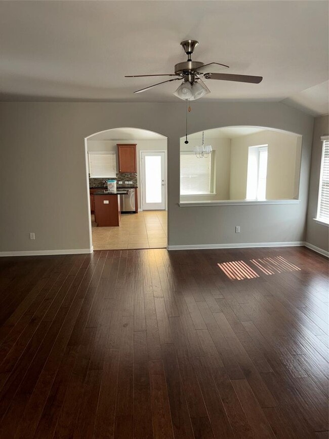 Foto del edificio - 634 River Bluff Cir