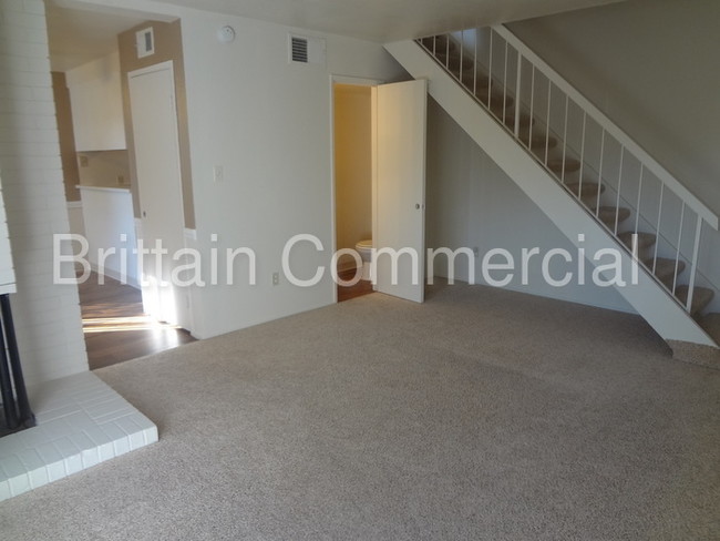 Building Photo - 2751 Don Juan Dr