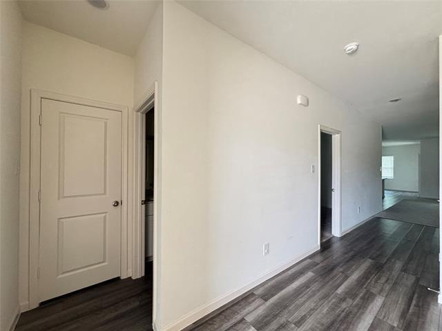 Building Photo - 1605 Shadow Hawk Dr